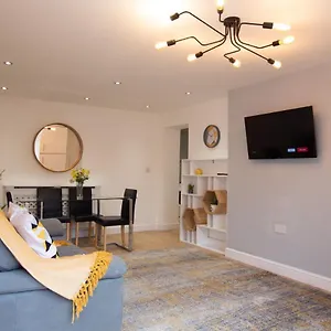 https://leeds-lux-apartments.yorkshirehotels.net